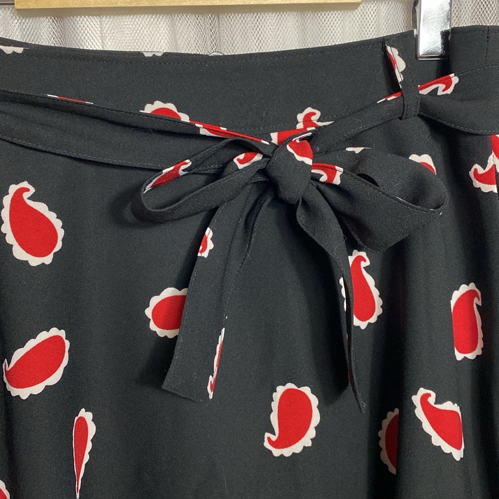 Icone for Simons skater/flare black/red short skirt! Size S - Picture 3 of 11